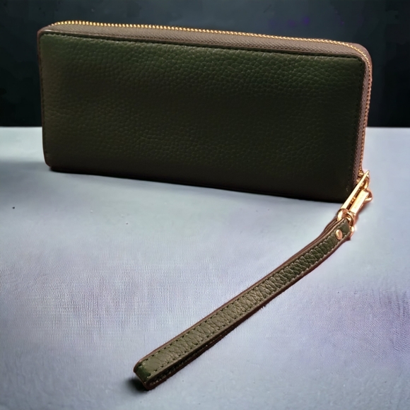 Michael kors jet set wallet in dark green - Picture 8 of 9